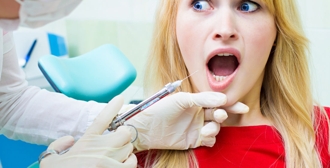 Frica de dentist duce in timp la pierderea dintilor